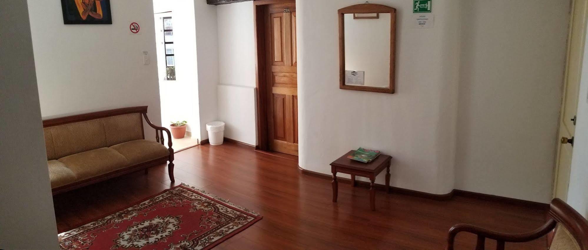 Heritage Inn Кіто Екстер'єр фото