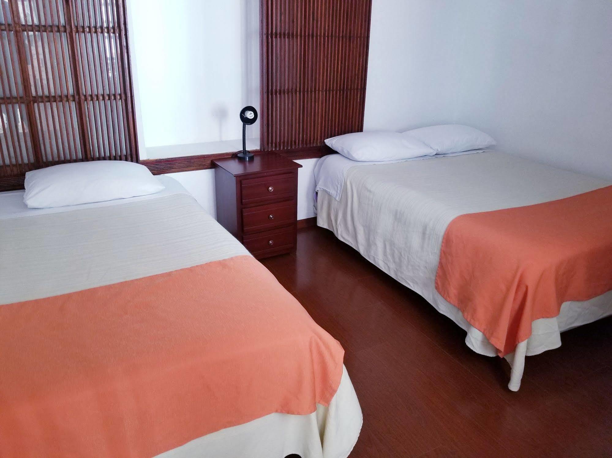 Heritage Inn Кіто Екстер'єр фото
