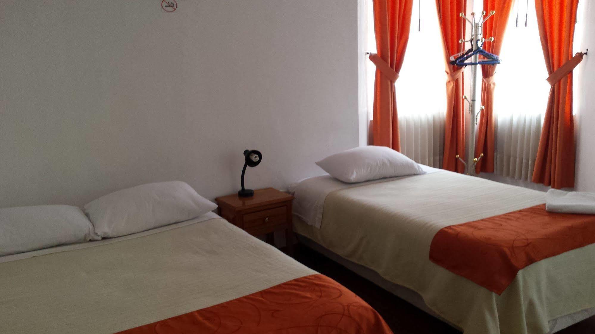 Heritage Inn Кіто Екстер'єр фото