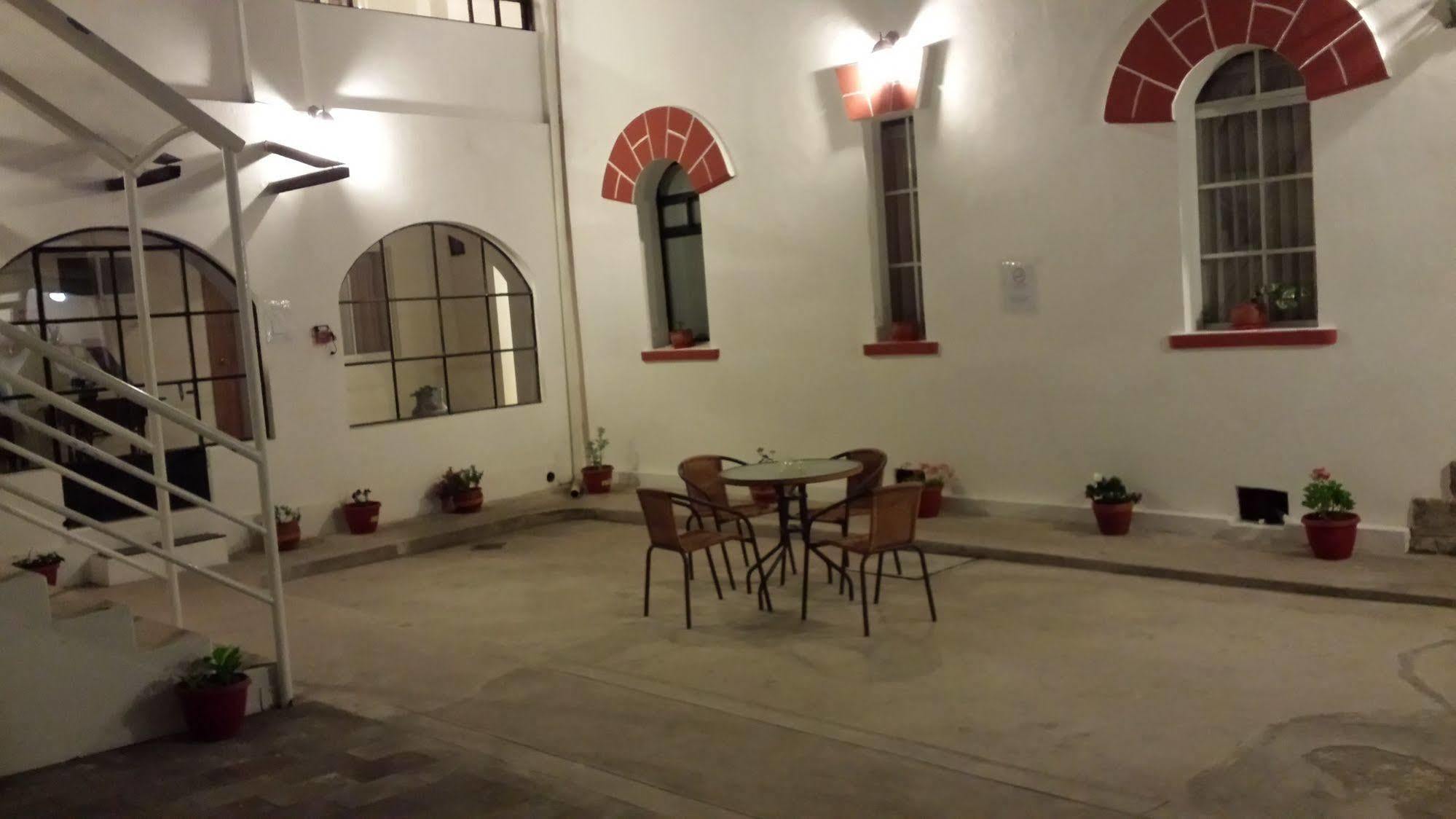 Heritage Inn Кіто Екстер'єр фото